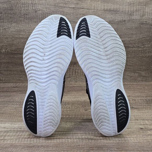 Saucony Kinvara 14 Women's Size 10 Black White Running Shoes (S10823-05) - Picture 7 of 9